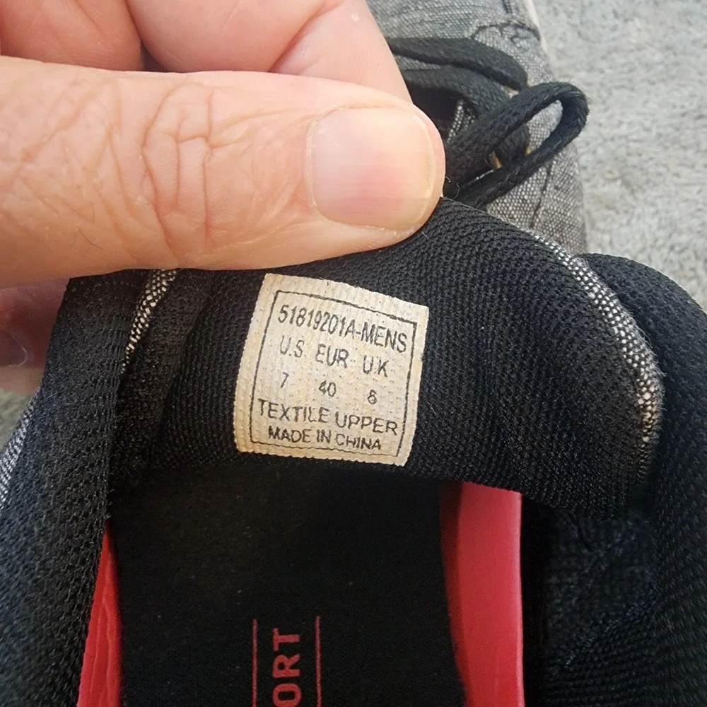 Men's‎ Levi's Sneakers Size 7 Gray